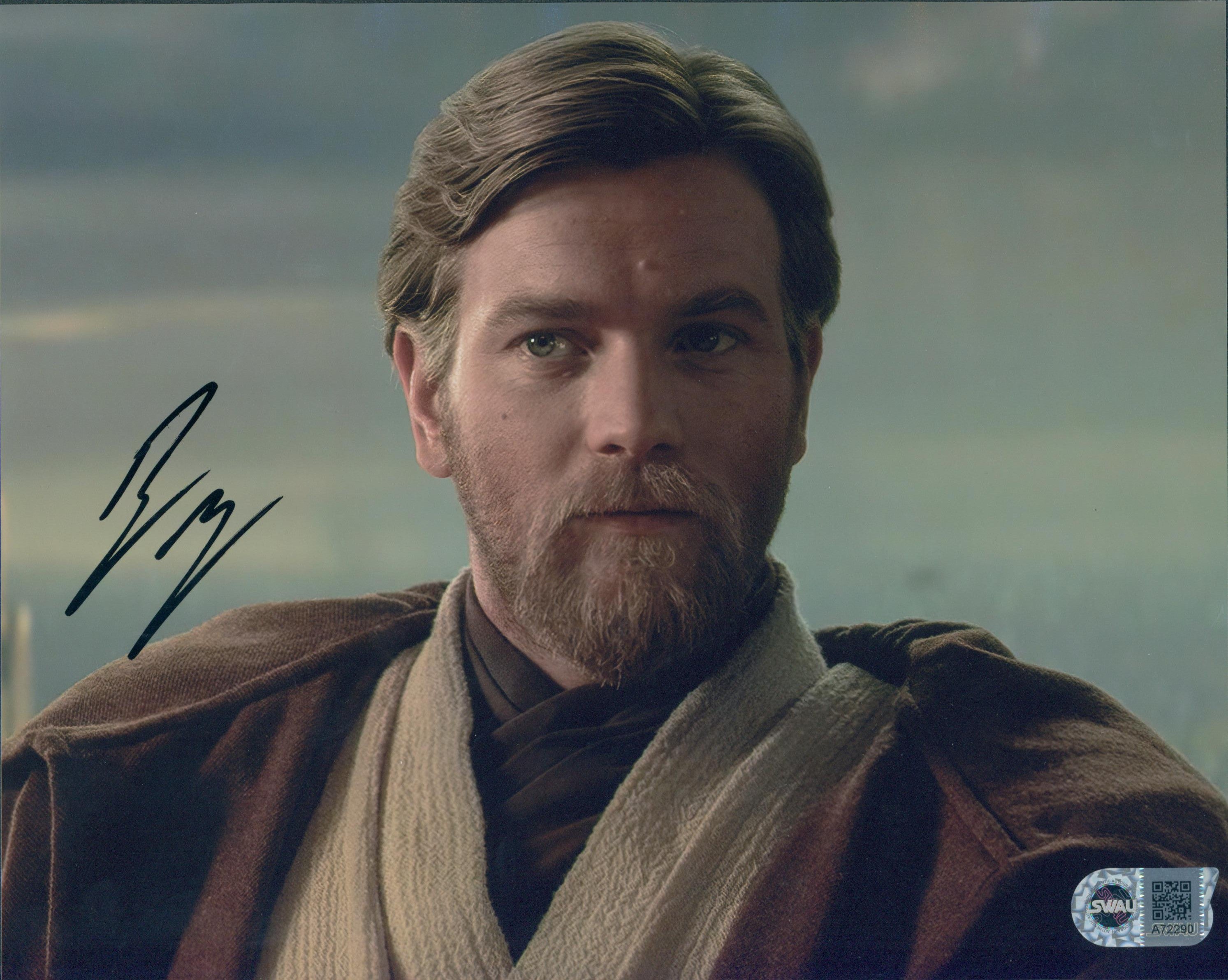 Ewan McGregor Signed 8x10 Photo - SWAU Authenticated - SWAU