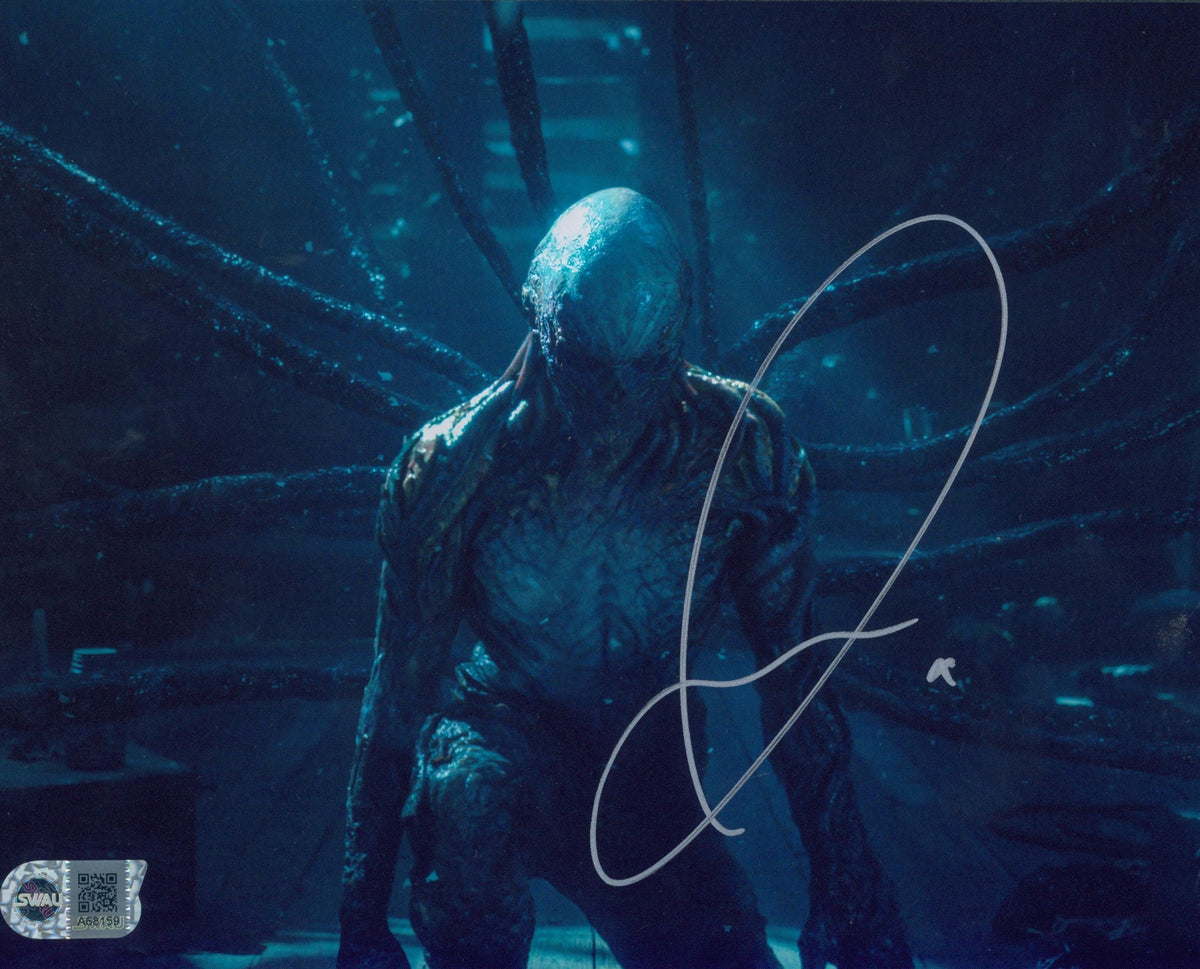 Jamie Campbell Bower Signed 8x10 Photo - SWAU Authenticated - SWAU