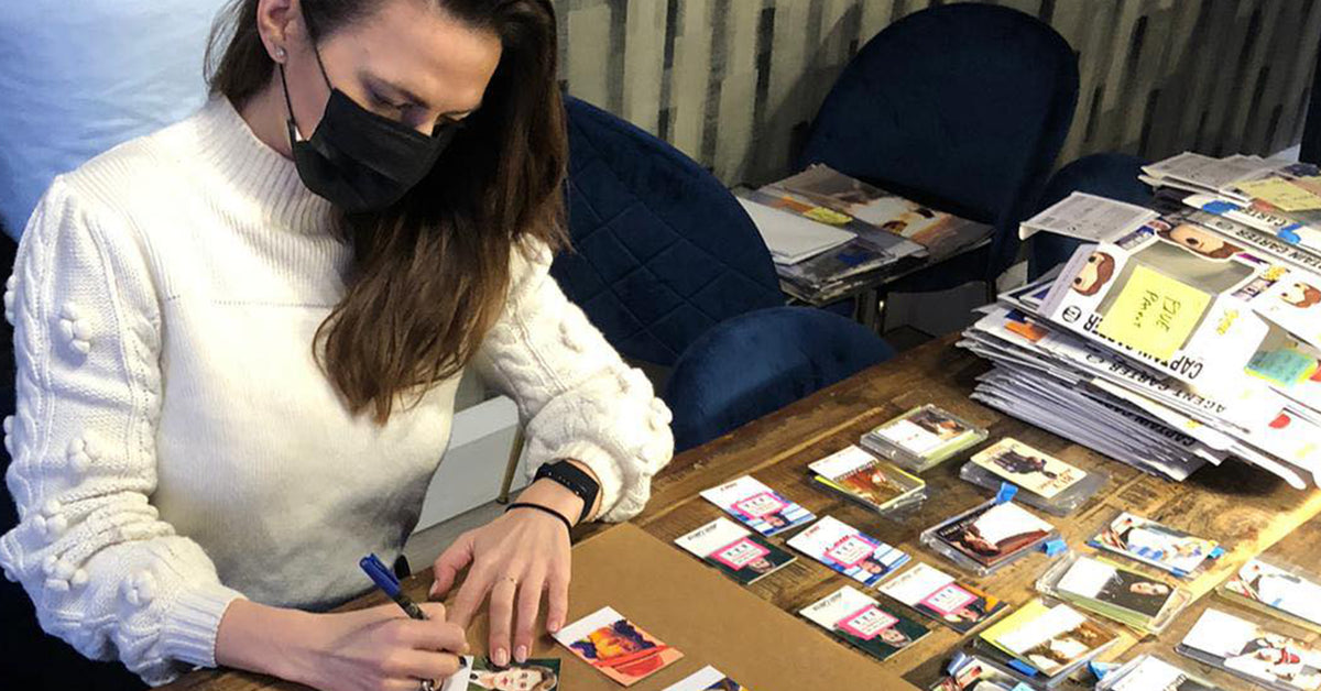 Hayley Atwell Signing Complete! | SWAU