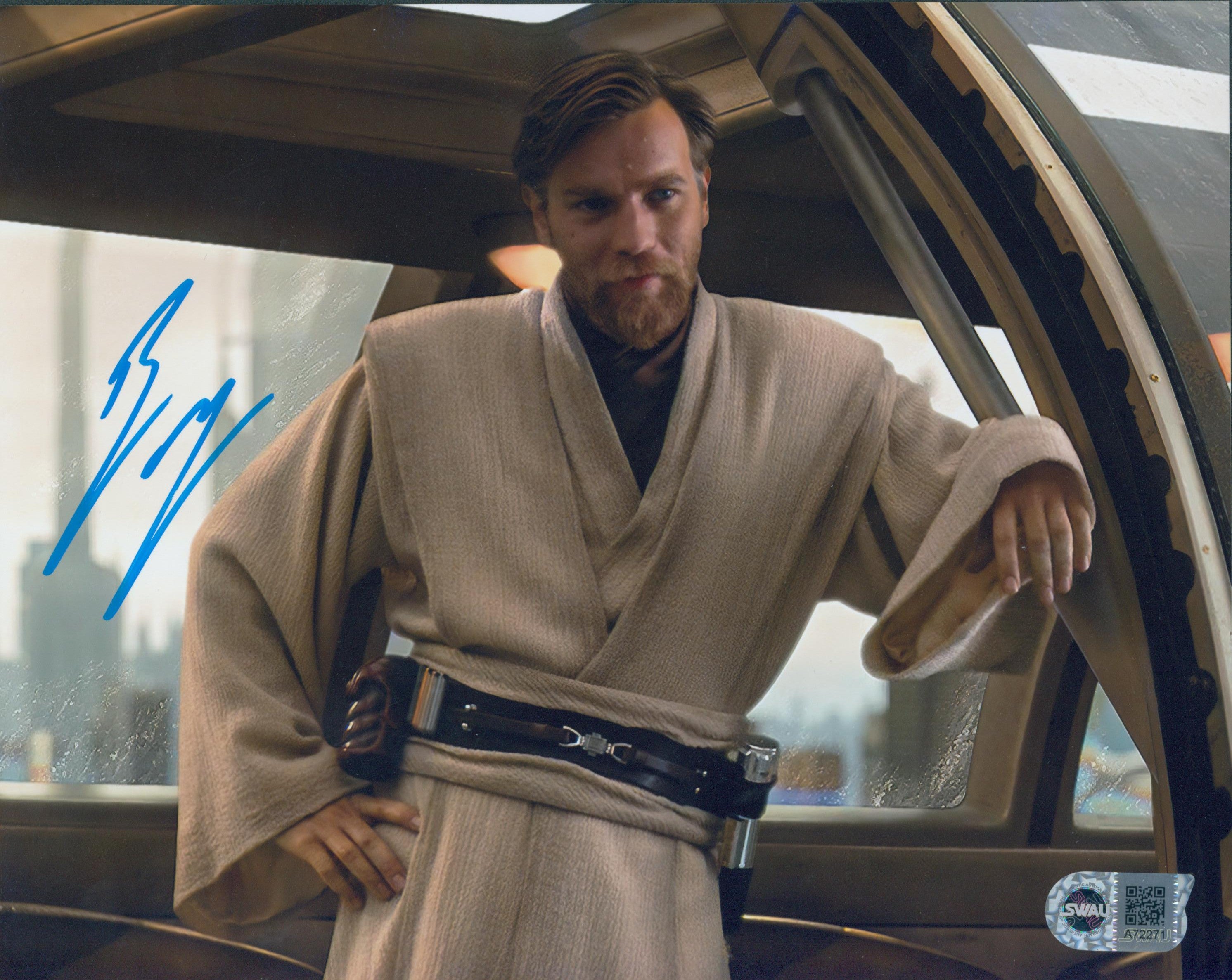 Ewan McGregor Signed 8x10 Photo - SWAU Authenticated - SWAU