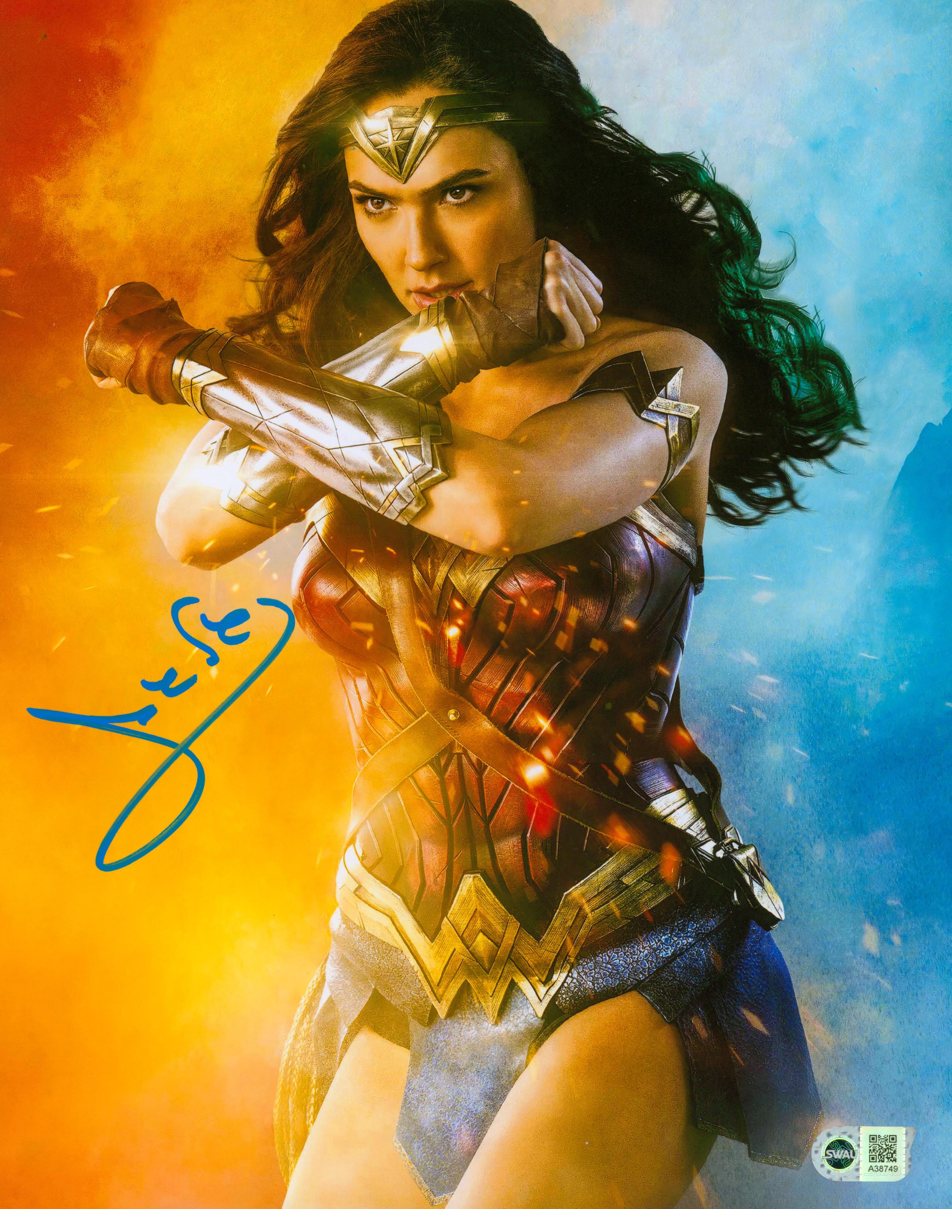 Gal Gadot Signed 11x14 Photo - SWAU Authenticated