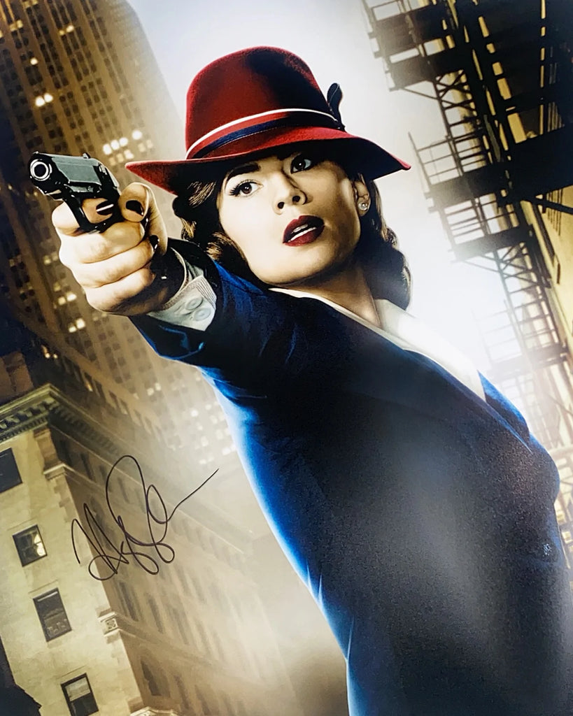 Hayley Atwell Signed 16x20 Photo - SWAU Authenticated